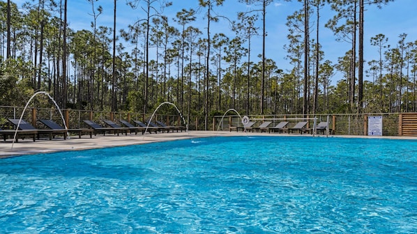 Pinewood30A Pool Area