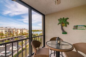 Private Balcony - Outdoor Dining Area