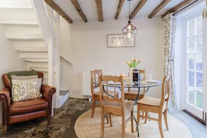 Orchard Cottage Dining Room - StayCotswold