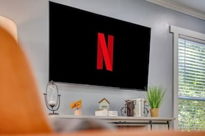 4K Samsung Smart TV :)
~also in Master