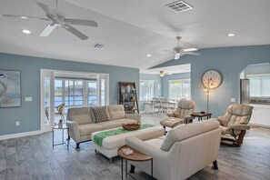 This villa has a total of 2 bedrooms.