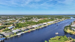 Beautiful 2 bed 2 bath villa located in Charlotte Harbor Area