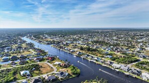 Beautiful 2 bed 2 bath villa located in Charlotte Harbor Area