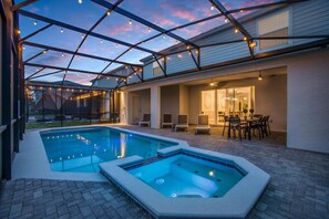 Beautiful 10 bed 8 bath villa located in Windsor Island