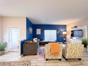 This townhome has a total of 5 bedrooms.