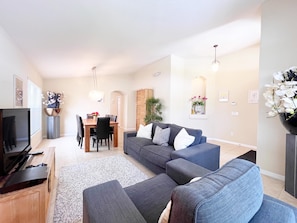 This villa has a total of 4 bedrooms.