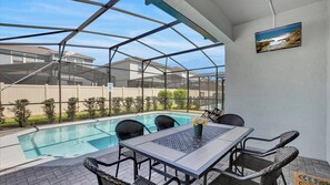 Beautiful 5 bed 4 bath villa located in Windsor At Westside Resort