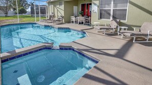 Beautiful 4 bed 3 bath villa located in Windsor Palms Resort