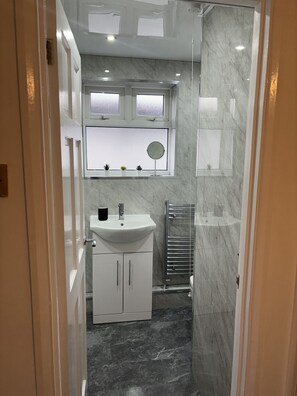 Modern, newly fitted bathroom. 