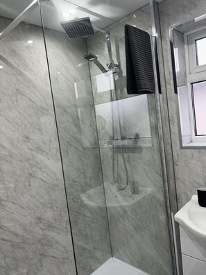 Double headed shower 