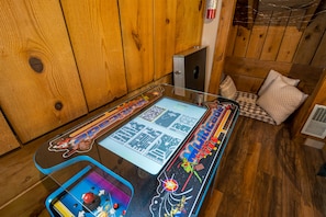 Spielezimmer