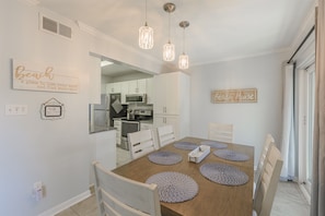 Create lasting memories as you cook and dine together - Ample seating for 6!