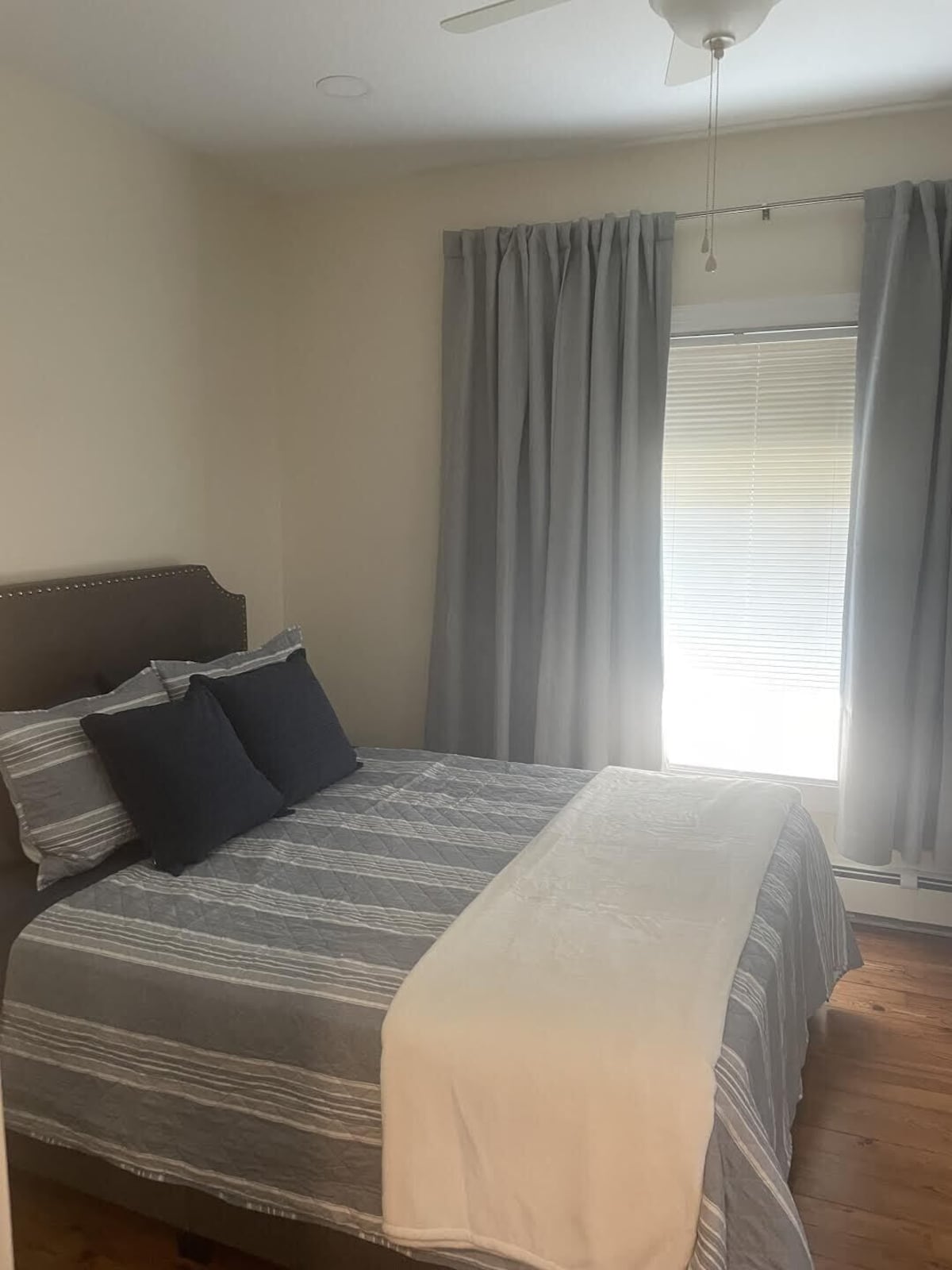 BRAND NEW Cozy Renovated Apartment/House Near Colleges and Ballparks