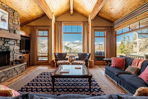 Grand space with an amazing view!