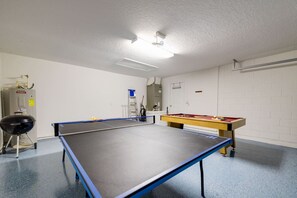 Spielezimmer