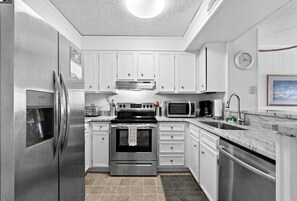 Fully Renovated Kitchen