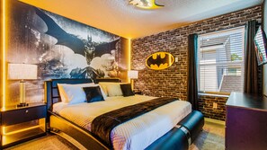 Bedroom 4 Upstairs King Bedroom Jack n jill Bathroom Tub shower Sleeps 2