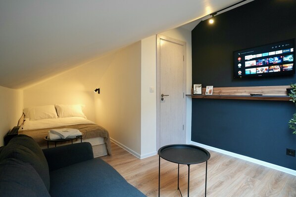 Estudio de nueva creación con una decoración moderna y relajante. (1)