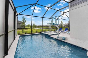 Private Pool & Patio