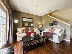 Communal lounge / TV room,TV and multimedia