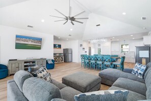 003 Hello Sunshine Pet Friendly Beach House Dauphin Island