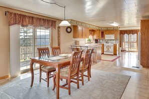 Dining Area | 1st Floor