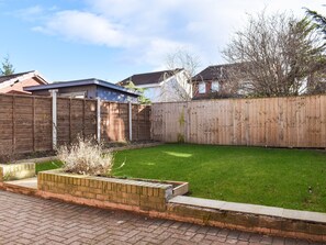 Patio | Badger House, Ingleby Barwick