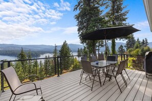 Enjoy the beautiful mountains of Idaho right from the deck