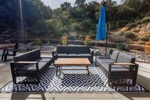 Outdoor sitting area