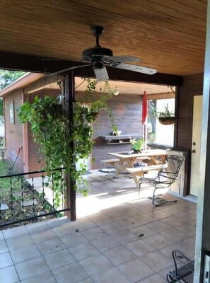 Outdoor dining