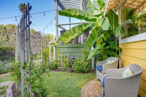 Shared Backyard | Seating | Outdoor Dining Area | Homeowner On-Site