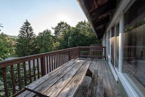 Oversize balcony with a view of Blue Mountain