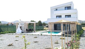 PEARL Beachfront villa-Pearl rhodes beach villas-villas in rhodes