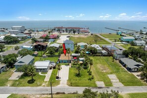 steps away from food, water and fun!
