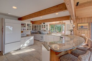 Kitchen - 4