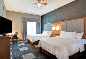 2 Queen beds