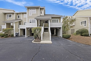 Exterior View of Townhouse