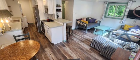 Newly rehabbed garden apartment with a 5 piece kitchen and washer and dryer.