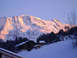 Les dômes de Miage vue du chalet l'hiver