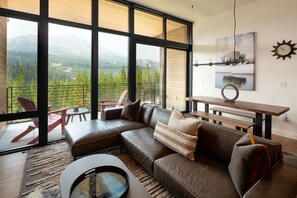 Indoors, Furniture, Living Room, Home Decor, Table