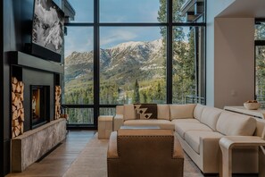 Indoors, Furniture, Living Room, Couch, Home Decor