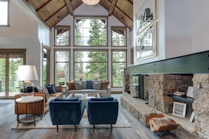 Home Decor, Furniture, Table, Indoors, Living Room