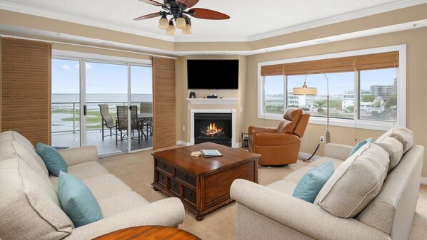 Fantastic bay and wildlife views