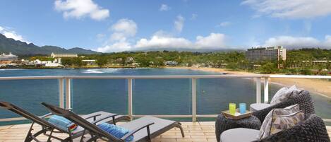 Extra large deck 50 feet wrap around views in every direction. New dining table