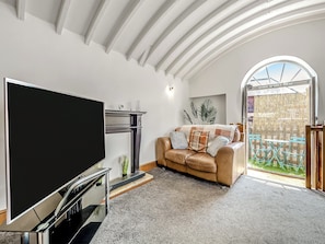 Living area | Roosters Retreat - Subiaco Holidays, Minehead