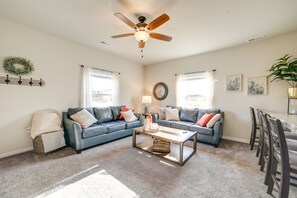 Living Room | Smart TV | Free WiFi | 1st Floor