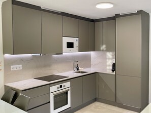 Fully equipped kitchen
