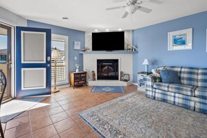 Furniture, Indoors, Living Room, Home Decor, Screen