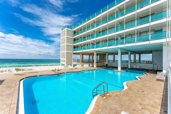 Ocean Front Swimming Pool