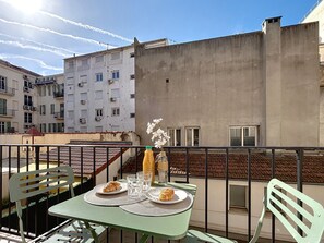 balcony